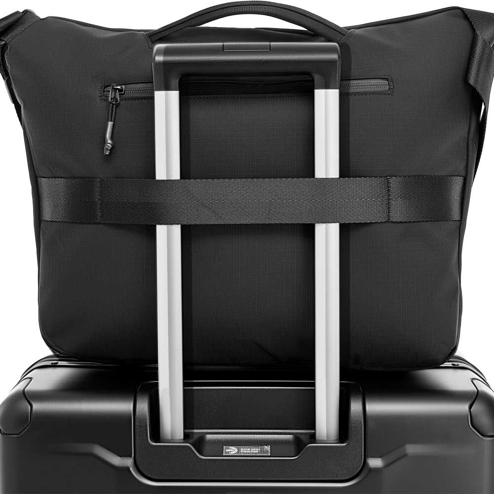 Stratic Move Messenger Bag