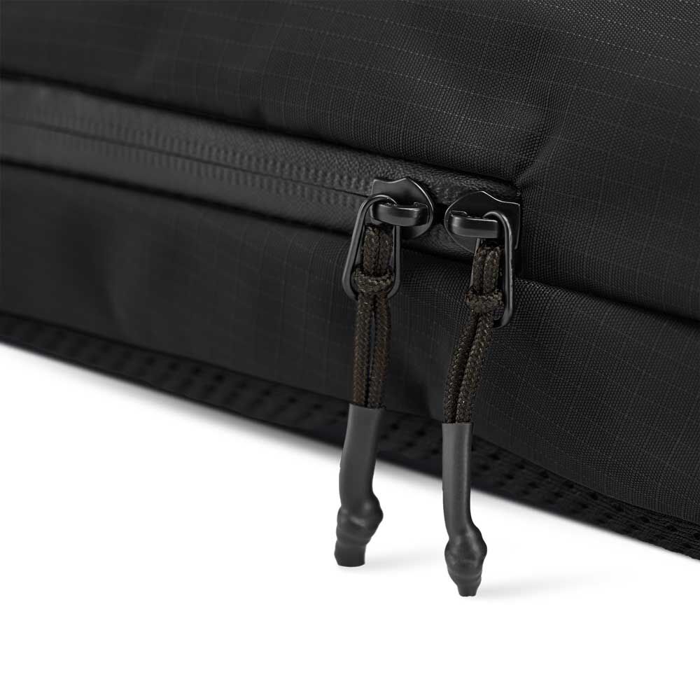 Stratic Move Cross Body Small Stratic Move Cross Body Small